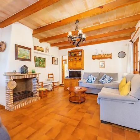 Idyllic Finca In Port de Pollença